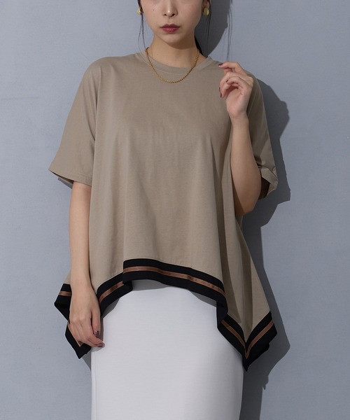 chiiiibag 新品 Tシャツ ベージュ chiiiibag 新品 Tシャツ ベージュ