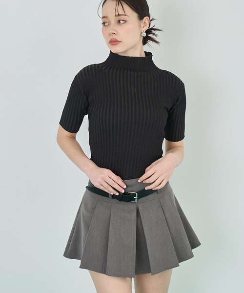 ANAP（アナップ）の「リブニットモックネックトップス（ニット/セーター・レディース・ブラック/グレー・FREE）」の2枚目の写真