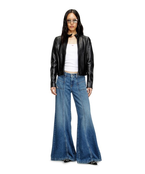 DIESEL(ディーゼル)の「ウィメンズ デニムパンツ FLARE D-AKII L.30(デニムパンツ・レディース・インディゴブルー・23inch/25inch/27inch/29inch)」の4枚目の写真
