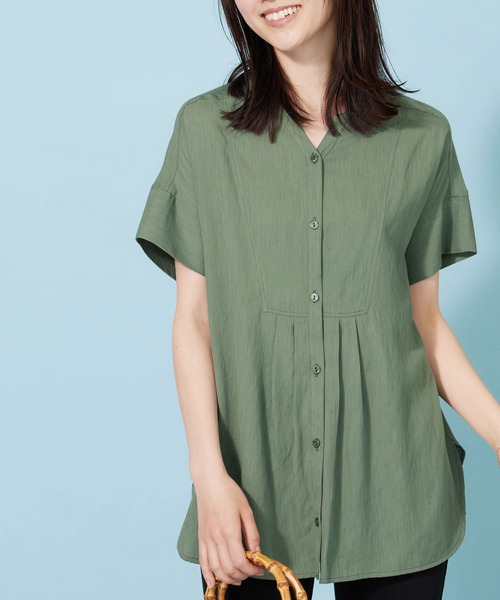 BELLUNA PLUS(ベルーナ)の「麻調素材タック使いシャツチュニック(シャツ/ブラウス・レディース・カーキ/ロイヤルブルー/イエロー・LARGE/X-LARGE/MEDIUM)」の5枚目の写真