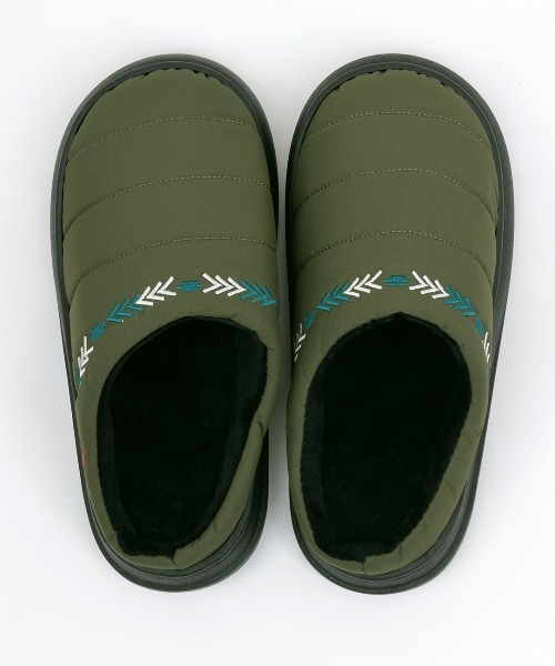 チチカカ(チチカカ)の「ネイティブ刺繍キルティングスリッポン(スリッポン・レディース・カーキ/ブラック・MEDIUM/LARGE/XX-LARGE)」の11枚目の写真