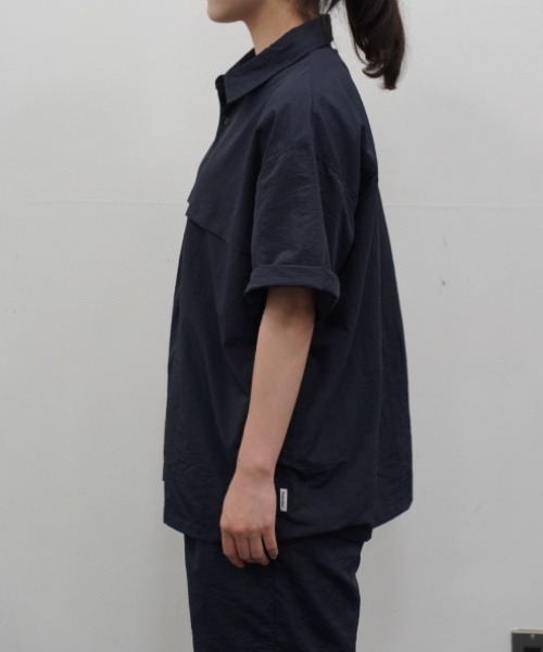 BROKEN BASE(ブロークンベース)の「4-Way Shirt SS(シャツ/ブラウス・メンズ・ネイビー/ブラック・MEDIUM/LARGE)」の19枚目の写真