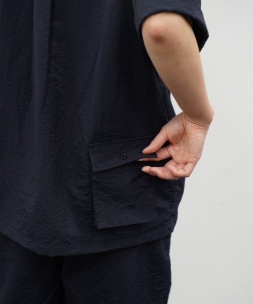 BROKEN BASE(ブロークンベース)の「4-Way Shirt SS(シャツ/ブラウス・メンズ・ネイビー/ブラック・MEDIUM/LARGE)」の21枚目の写真