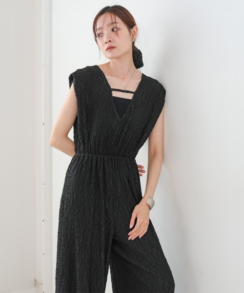 Bab（バブ）の「【選べる】【低身長向けサイズあり】前後2WAYウェーブ柄シュシュ付ワンピース・オールインワン（つなぎ/オールインワン・レディース・ブラウン/A/C/B/アイボリー/ブラック・S/M）」の6枚目の写真