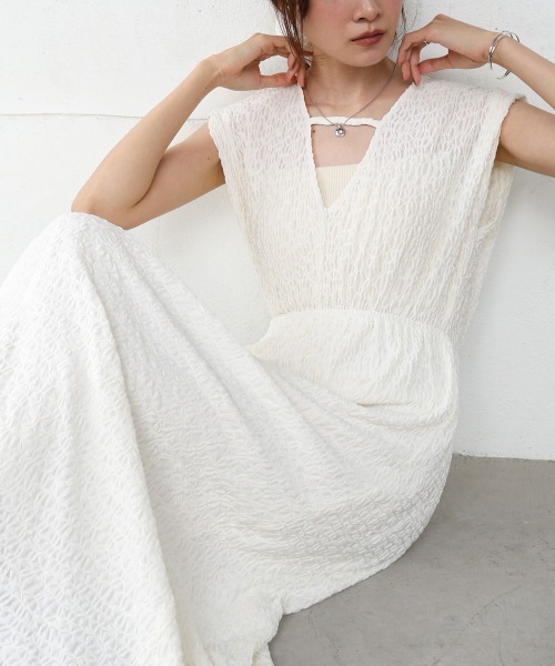 Bab（バブ）の「【選べる】【低身長向けサイズあり】前後2WAYウェーブ柄シュシュ付ワンピース・オールインワン（つなぎ/オールインワン・レディース・ブラウン/A/C/B/アイボリー/ブラック・S/M）」の2枚目の写真