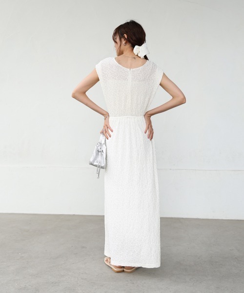 Bab(バブ)の「【選べる】【低身長向けサイズあり】前後2WAYウェーブ柄シュシュ付ワンピース・オールインワン(つなぎ/オールインワン・レディース・ブラウン/A/C/B/アイボリー/ブラック・S/M)」の15枚目の写真