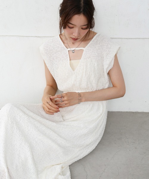 Bab(バブ)の「【選べる】【低身長向けサイズあり】前後2WAYウェーブ柄シュシュ付ワンピース・オールインワン(つなぎ/オールインワン・レディース・ブラウン/A/C/B/アイボリー/ブラック・S/M)」の17枚目の写真