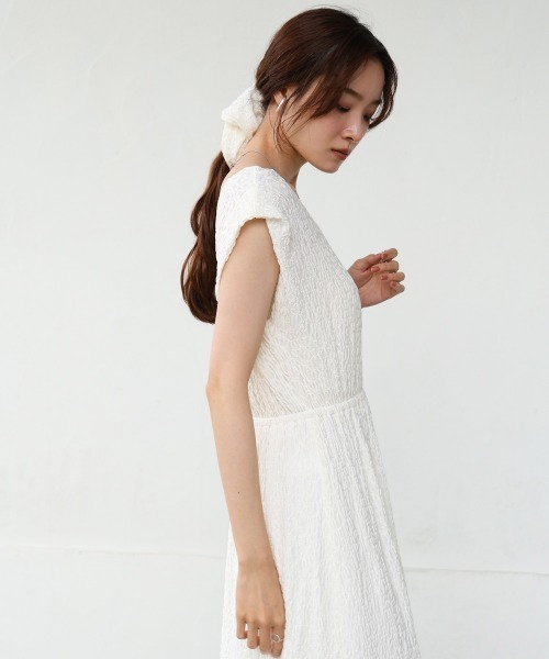 Bab(バブ)の「【選べる】【低身長向けサイズあり】前後2WAYウェーブ柄シュシュ付ワンピース・オールインワン(つなぎ/オールインワン・レディース・ブラウン/A/C/B/アイボリー/ブラック・S/M)」の18枚目の写真