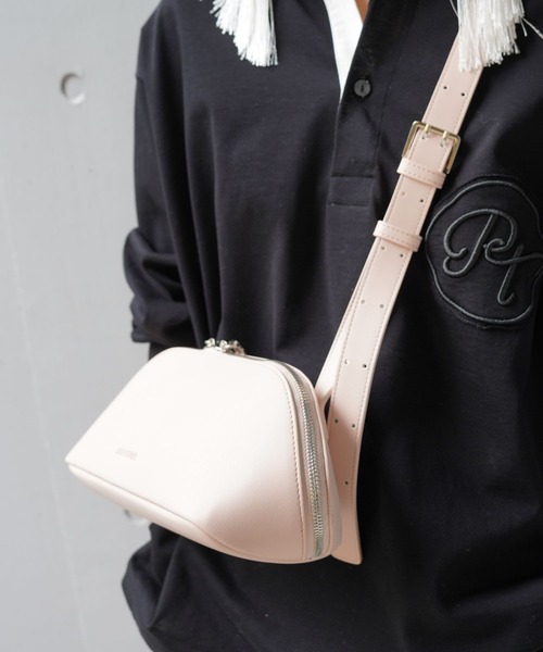 ADD CULUMN(アドカラム)の「ADD CULUMN(アドカラム) FIGRE BODYBAG(ショルダーバッグ・レディース・ブラウン/ブラック/ベビーピンク・F)」の19枚目の写真