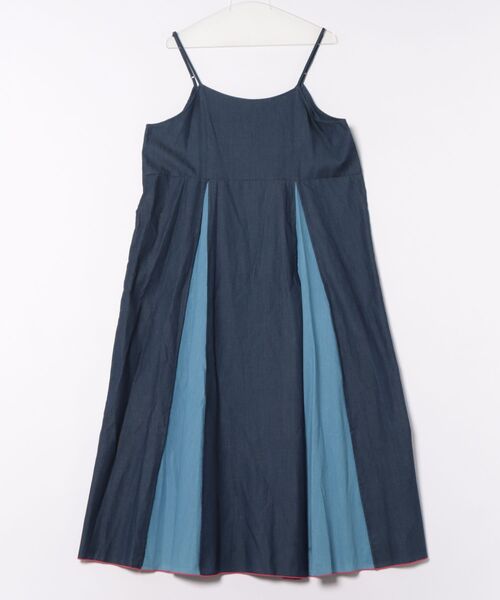 Q（キュー）の「ライトデニムバイカラーキャミワンピース（ワンピース・レディース・ブルー/ブラック・MEDIUM）」の4枚目の写真