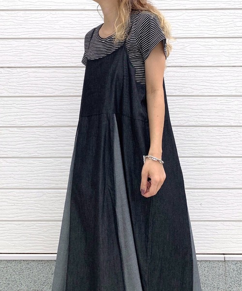 Q（キュー）の「ライトデニムバイカラーキャミワンピース（ワンピース・レディース・ブルー/ブラック・MEDIUM）」の12枚目の写真