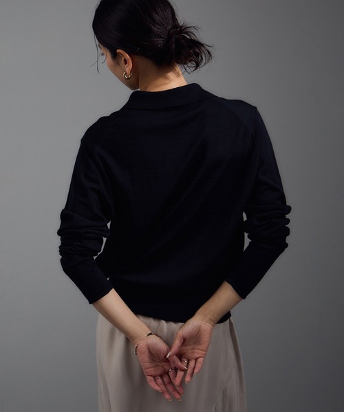 SALON adam et rope'(サロン アダム エ ロペ)の「30ゲージウールニットポロシャツ(ニット/セーター・レディース・ピンク/ベージュ/ブラック・FREE)」の12枚目の写真