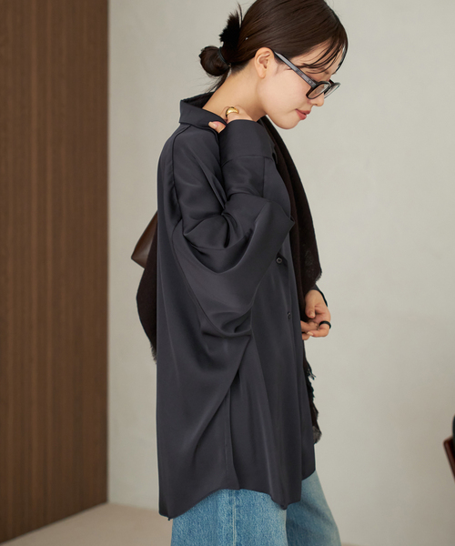 plage(プラージュ)の「dull satin dolman ブラウス(シャツ/ブラウス・レディース・ネイビー/ブラウン・FREE)」の12枚目の写真