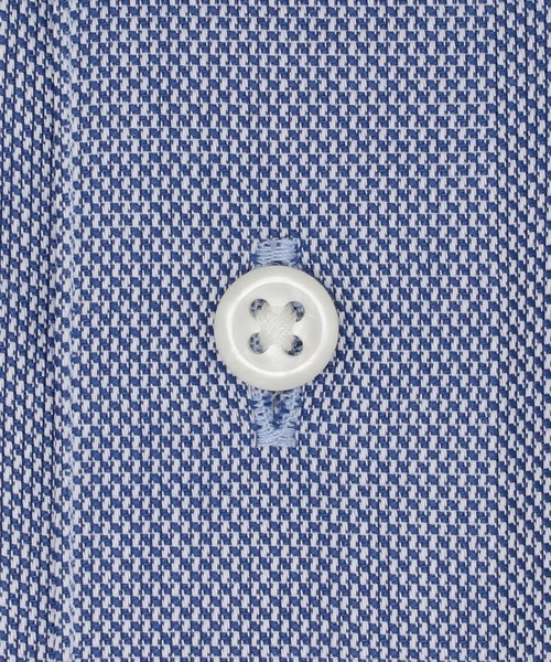 TOKYO SHIRTS(トウキョウシャツ)の「【超形態安定】形態安定ノンアイロン ホリゾンタルワイド 半袖ビジネスワイシャツ(ビジネスシャツ・メンズ・ブルー・首回り43cm/首回り41cm/首回り39cm/首回り42cm/首回り37cm)」の4枚目の写真