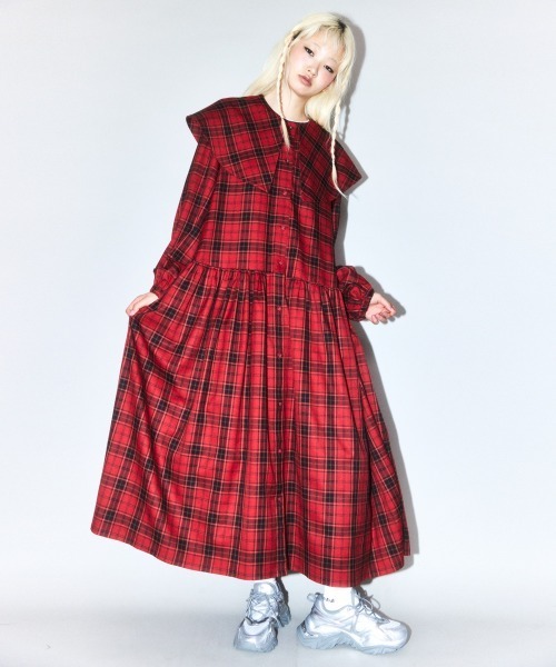 Candy Stripper（キャンディストリッパー）の「CELEBRATE BIG COLLAR ドレス（ワンピース・レディース・ブラック/レッド・FREE）」の5枚目の写真