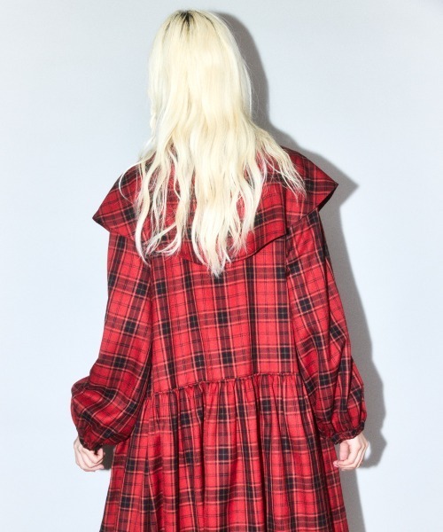 Candy Stripper（キャンディストリッパー）の「CELEBRATE BIG COLLAR ドレス（ワンピース・レディース・ブラック/レッド・FREE）」の8枚目の写真