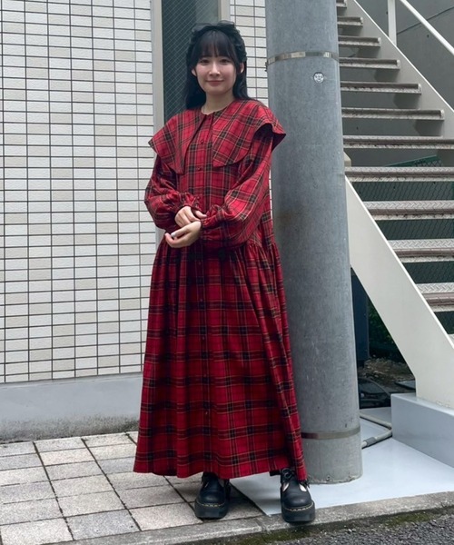 Candy Stripper（キャンディストリッパー）の「CELEBRATE BIG COLLAR ドレス（ワンピース・レディース・ブラック/レッド・FREE）」の15枚目の写真