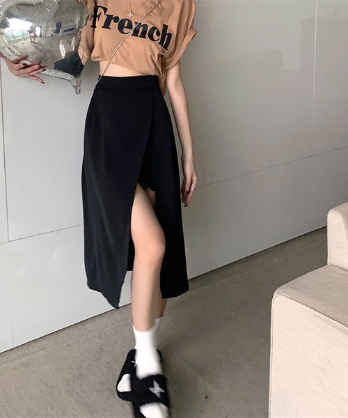 Asterellivi(アステレリビ)の「ハイ スリット スカート風 パンツ(スカート・レディース・ブラック・M/L)」の6枚目の写真