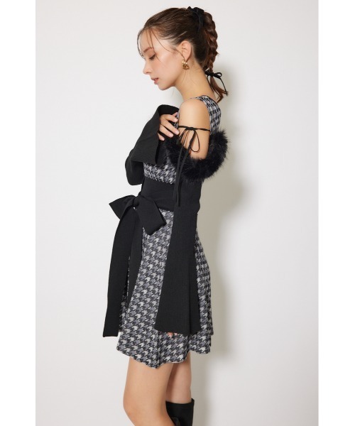 rienda(リエンダ)の「many wayフェイクファージャガードミニニットワンピース 秋服(ワンピース・レディース・ブラウン系その他/ブラック系その他・FREE)」の4枚目の写真