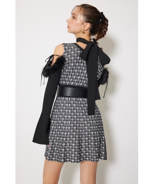rienda(リエンダ)の「many wayフェイクファージャガードミニニットワンピース 秋服(ワンピース・レディース・ブラウン系その他/ブラック系その他・FREE)」の8枚目の写真
