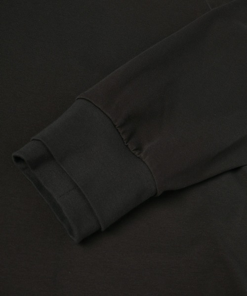 CULLNI（クルニ）の「Layerd Rib Embroidery Patch Sleeve Pullover（Tシャツ/カットソー・メンズ・ブラック/チャコール/ホワイト・2/1/0）」の16枚目の写真