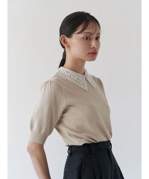 TONAL（トーナル）の「衿レースハーフスリーブニット（ニット/セーター・レディース・ブラック/ライトブルー/アイボリー・MEDIUM）」の6枚目の写真