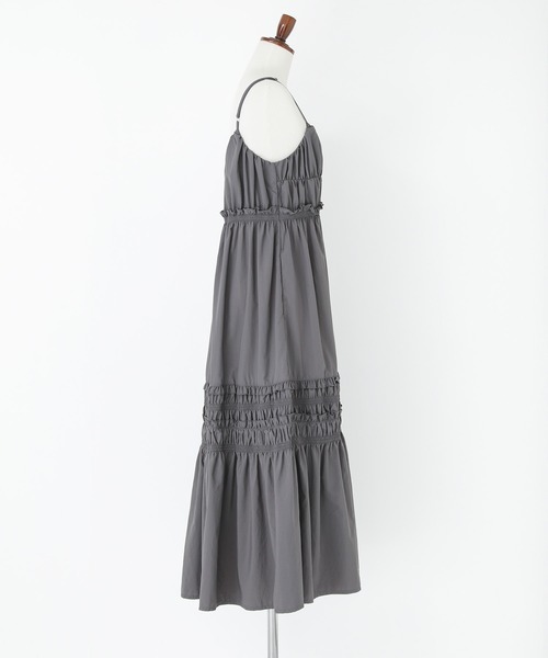 somari imagination（ソマリ イマジネーション）の「『フリルキャミワンピース』（ワンピース・レディース・ブラック/チャコール・2/1）」の3枚目の写真