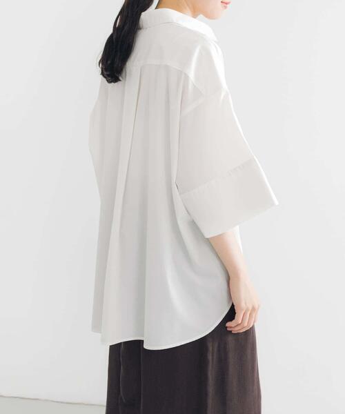 URBAN RESEARCH（アーバンリサーチ）の「ハーフスリーブシャツ（シャツ/ブラウス・レディース・ブラック/ホワイト/その他1/その他2/ブルー・FREE）」の6枚目の写真