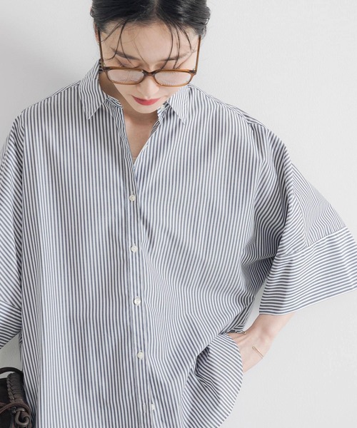 URBAN RESEARCH（アーバンリサーチ）の「ハーフスリーブシャツ（シャツ/ブラウス・レディース・ブラック/ホワイト/その他1/その他2/ブルー・FREE）」の5枚目の写真