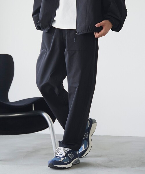 coen（コーエン）の「ハイカーテックイージーパンツ【防シワ/ストレッチ/撥水/ウォッシャブル】（その他パンツ・メンズ・ブラック/ダークブラウン/ダークグレー・S/M/L/XL）」の4枚目の写真