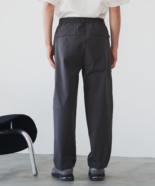 coen（コーエン）の「ハイカーテックイージーパンツ【防シワ/ストレッチ/撥水/ウォッシャブル】（その他パンツ・メンズ・ブラック/ダークブラウン/ダークグレー・S/M/L/XL）」の7枚目の写真