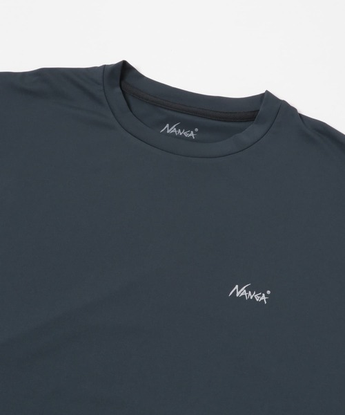 NANGA（ナンガ）の「『別注』NANGA×URBAN RESEARCH RASH GUARD SHORT-SLEEVE（Tシャツ/カットソー・メンズ・ブラック/チャコールグレー・LARGE/MEDIUM）」の8枚目の写真