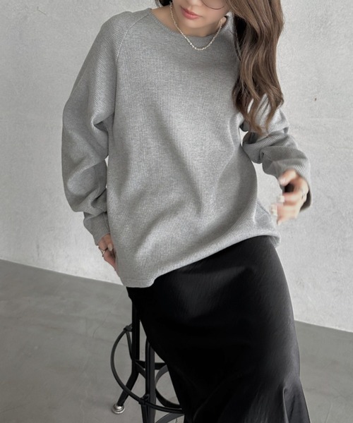 TREOVER(トレオーバー)の「《シンプルなのに拘りデザイン》ラグランスリーブ ワッフルプルオーバー(Tシャツ/カットソー・レディース・オフホワイト/杢グレー/チャコール/ダークグレー/ブラウン/ブラック/イエロー/ライトグレー/ピンク・FREE)」の1枚目の写真