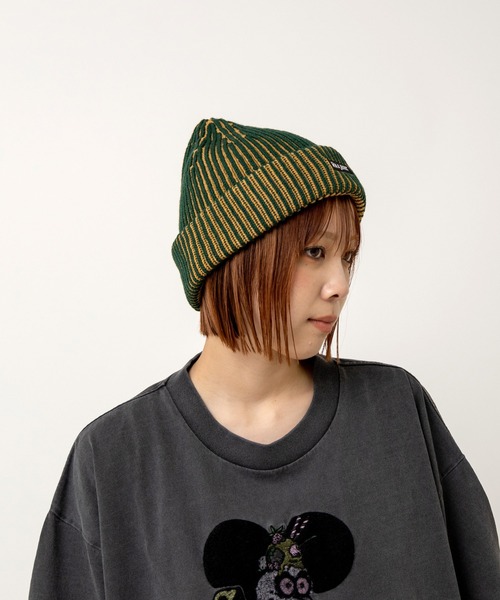 RNA（アールエヌエー）の「E5120 2カラーリブニットキャップ（ニットキャップ/ビーニー・レディース・ブラック×グレー/バーガンディー/グリーン×オレンジ・FREE）」の4枚目の写真