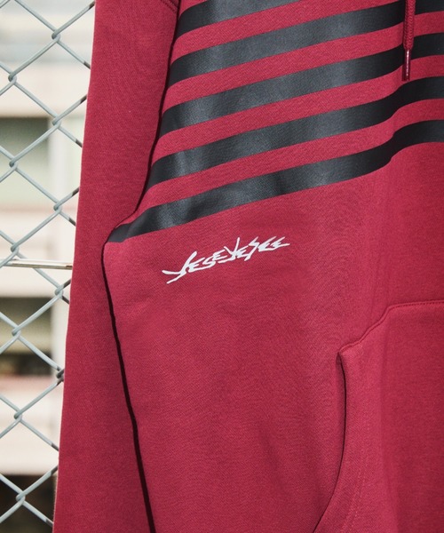 TENGA(テンガ)の「Tenga x Y.E.S Stripe Hoodie Red(パーカー・メンズ・レッド・X-LARGE/LARGE/MEDIUM)」の18枚目の写真
