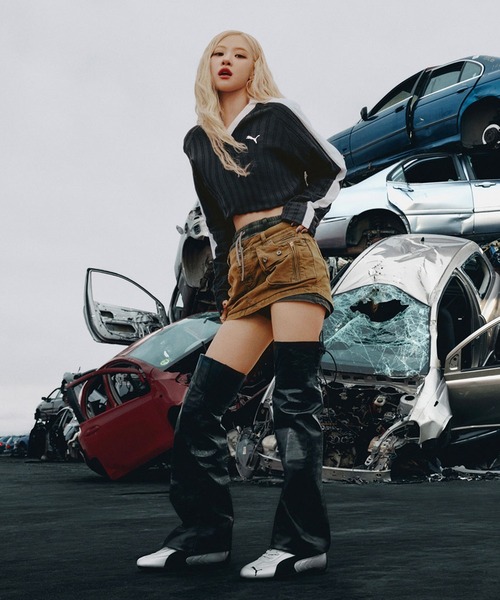 PUMA（プーマ）の「PUMA/プーマ レディース スニーカー 韓国 シルバー ROSE ロゼ SPEEDCAT METALLIC スピードキャット 403689 01（スニーカー・レディース・シルバー・24.0cm/25.0cm/23.5cm/24.5cm/23.0cm）」の8枚目の写真