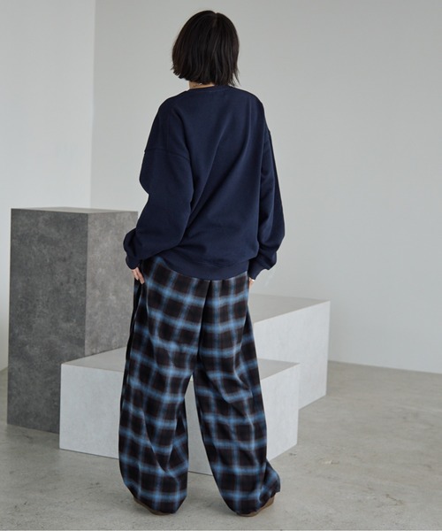 PBLIM(ページボーイリム)の「《UNISEX》ロストキャットスウェット(スウェット・レディース・ネイビー/オフホワイト/グレー・MEDIUM/LARGE)」の19枚目の写真