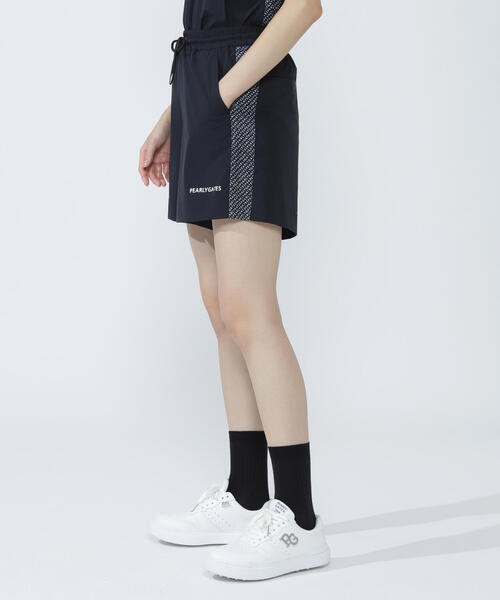 PEARLY GATES(パーリーゲイツ)の「【PEARLY GATES】ナイロンアクティブストレッチショートパンツ(その他パンツ・レディース・ネイビー・SMALL/MEDIUM)」の4枚目の写真