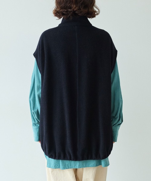 yuni（ユニ ）の「コットンウールカシミアボア コクーンベスト（その他