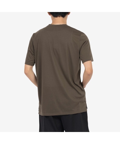 Reebok(リーボック)の「ロゴ グラフィック フィットTシャツ / WESTY EASY FIT GRAPHIC TEE(Tシャツ/カットソー・メンズ・グレー/ブラック/グリーン・LARGE/MEDIUM/SMALL/X-LARGE)」の11枚目の写真