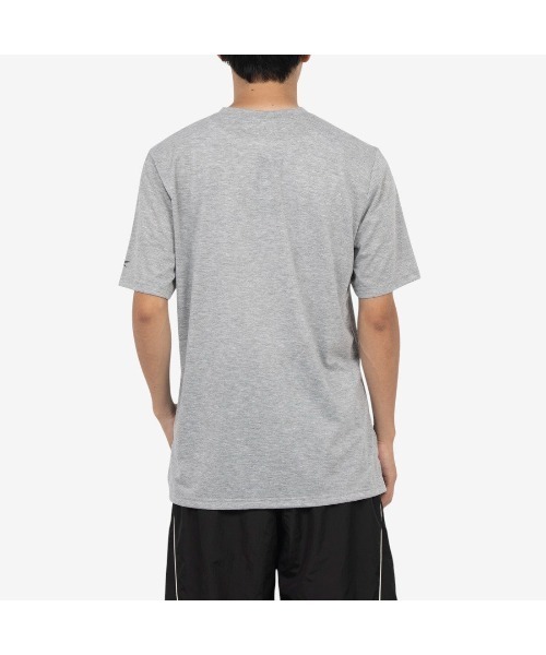 Reebok(リーボック)の「ロゴ グラフィック フィットTシャツ / WESTY EASY FIT GRAPHIC TEE(Tシャツ/カットソー・メンズ・グレー/ブラック/グリーン・LARGE/MEDIUM/SMALL/X-LARGE)」の4枚目の写真