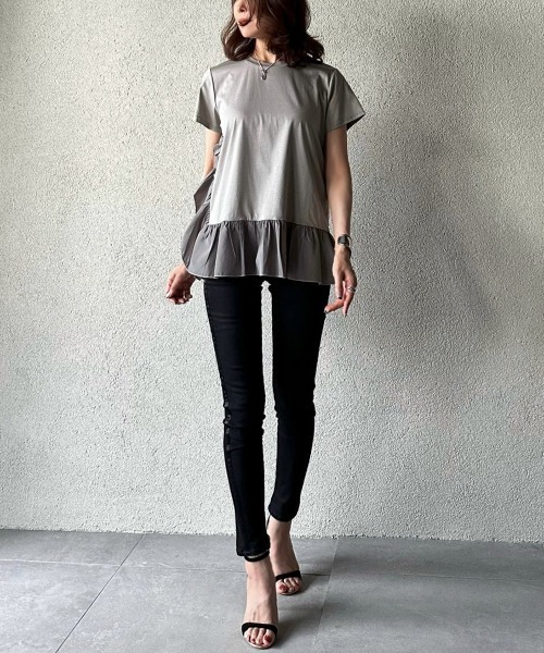 DOUBLE STANDARD CLOTHING（ダブルスタンダードクロージング）の「フリルデザインカットソー（WEB限定）（Tシャツ/カットソー・レディース・カーキ/チャコールグレー・FREE）」の3枚目の写真