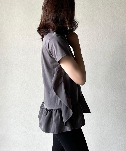 DOUBLE STANDARD CLOTHING（ダブルスタンダードクロージング）の「フリルデザインカットソー（WEB限定）（Tシャツ/カットソー・レディース・カーキ/チャコールグレー・FREE）」の4枚目の写真
