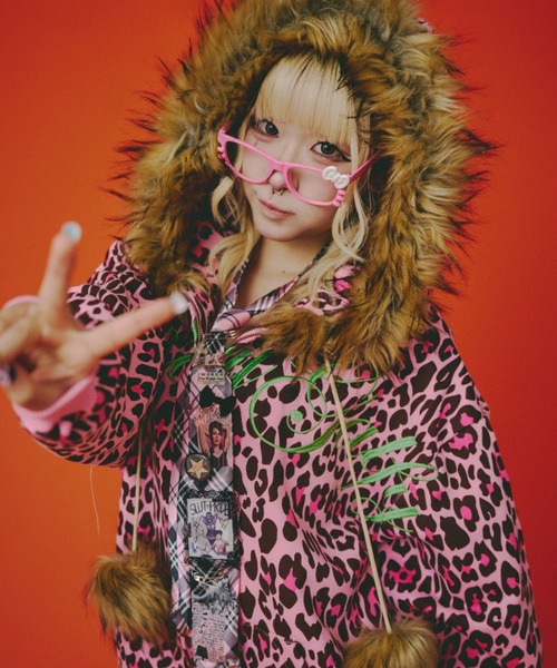 Galfy ヒョウ柄クロップドパーカー Galfy ヒョウ柄クロップドパーカー