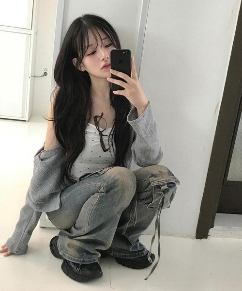 gossip！ロサンゼルス（ゴシップロサンゼルス）の「Y2K ベルテッドアウトポケットヴィンテージフレアデニム（デニムパンツ・レディース・インディゴブルー/ブラック・M/L）」の12枚目の写真