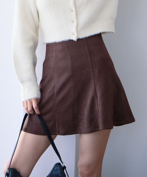 archives（アルシーヴ）の「スエードフレアミニスカート（スカート・レディース・ブラウン/キャメル・MEDIUM）」の13枚目の写真