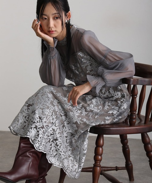 atlo(アトロ)の「ミモレ丈&袖あり フォーマル Aライン キャンディスリーブ シアースカラップセレモニー 結婚式 二次会 パーティー ドレス オケージョンドレス お呼ばれ 同窓会 成人式 (ドレス・レディース・ブラック/ベージュ/グレー・M)」の3枚目の写真