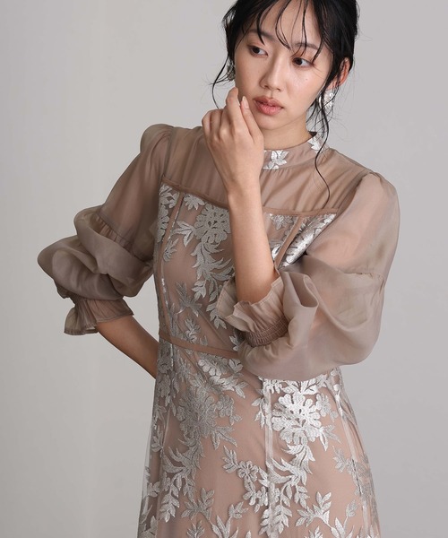 atlo(アトロ)の「ミモレ丈&袖あり フォーマル Aライン キャンディスリーブ シアースカラップセレモニー 結婚式 二次会 パーティー ドレス オケージョンドレス お呼ばれ 同窓会 成人式 (ドレス・レディース・ブラック/ベージュ/グレー・M)」の22枚目の写真