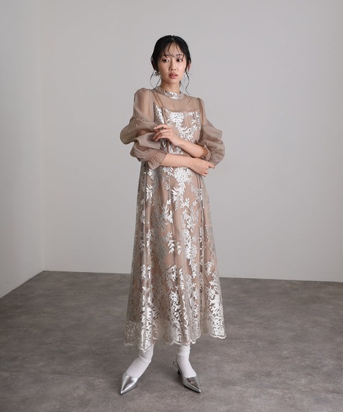 atlo(アトロ)の「ミモレ丈&袖あり フォーマル Aライン キャンディスリーブ シアースカラップセレモニー 結婚式 二次会 パーティー ドレス オケージョンドレス お呼ばれ 同窓会 成人式 (ドレス・レディース・ブラック/ベージュ/グレー・M)」の21枚目の写真