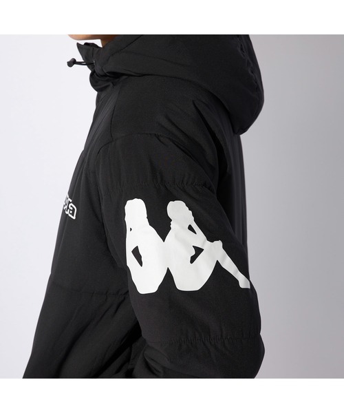 Kappa(カッパ)の「Kappa カッパ ブランド ロゴ 軽量タフタ フード付き 中綿 ベンチコート ジャケット(ダウンジャケット/コート・メンズ・ネイビー/ブラック・LL/L/M)」の14枚目の写真